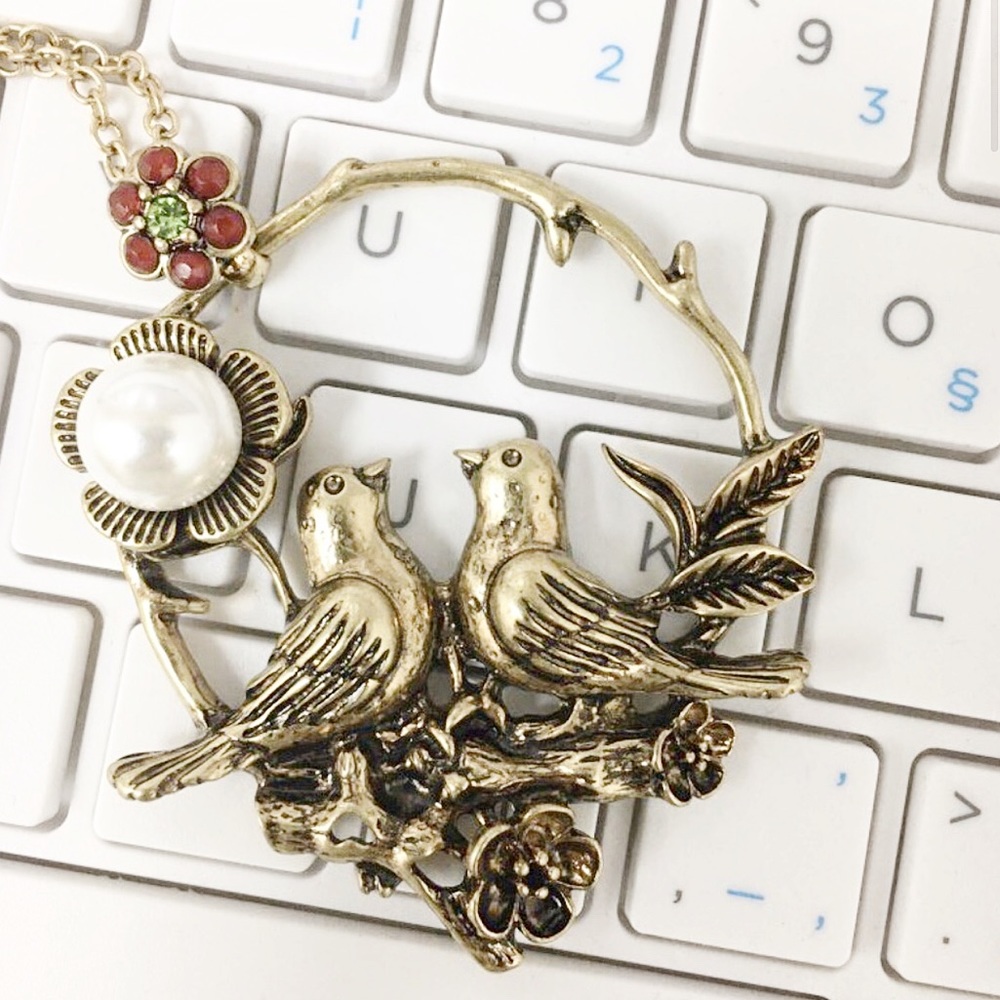 Vintage Bird Pendant Necklace - Picture 2 of 8